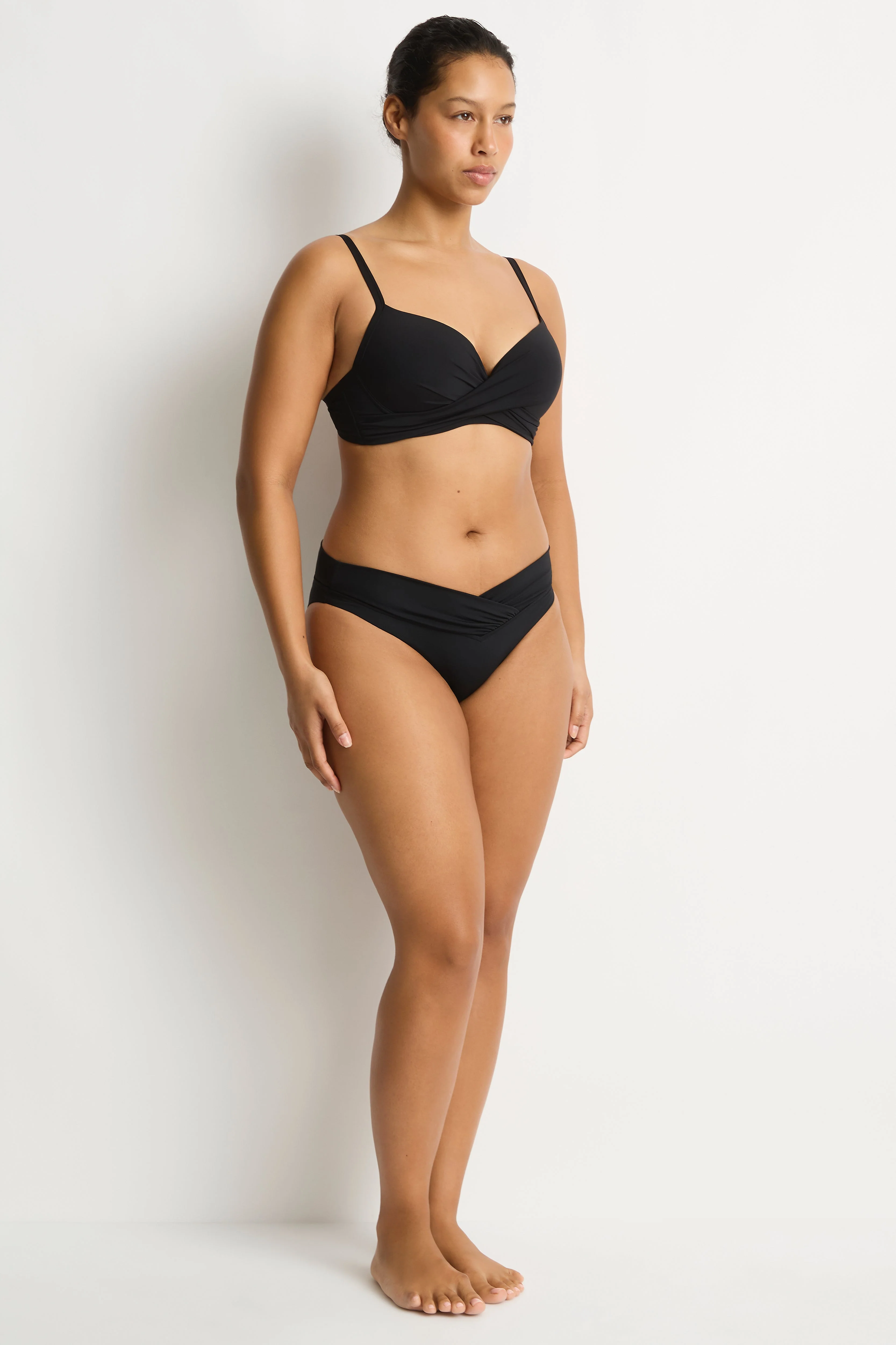 Eco Essentials Cross Front Moulded Cup Bra - Image 8