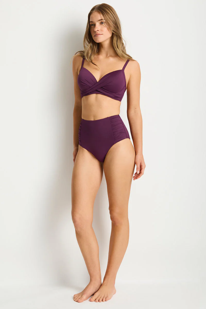 Essentials Edit Cross Front Moulded Cup Bra - Image 4