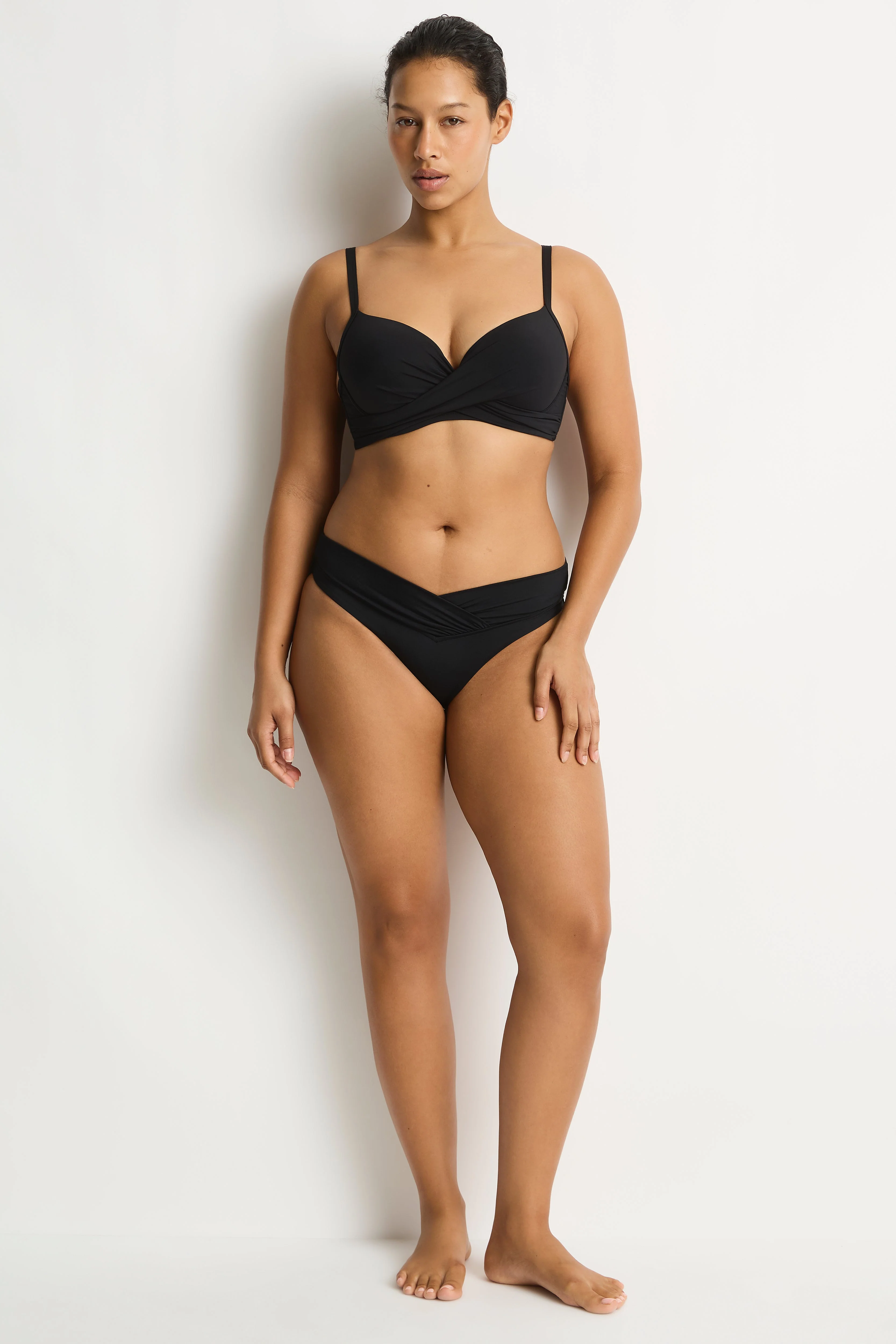Essentials Edit V Front Mid Pant - Image 8